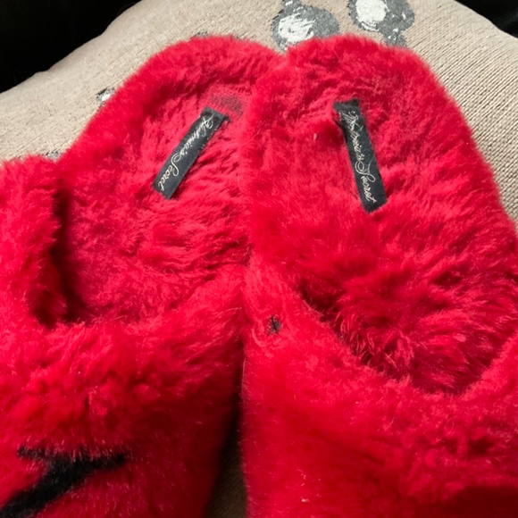 Closed Toe Victoria’s Secret Furry Slippers - Picture 2 of 5